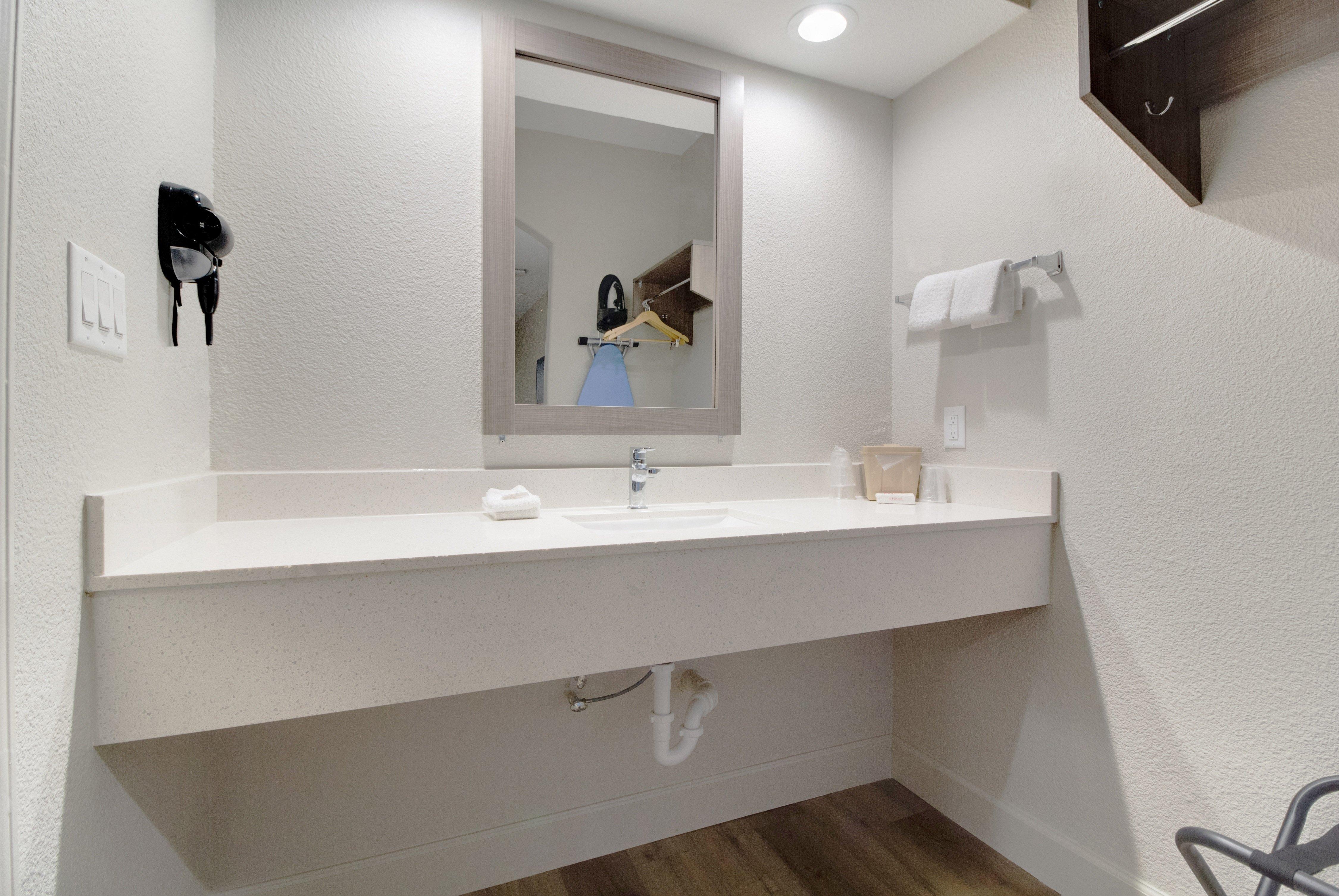 Red Roof Inn Plus + Galveston - Beachfront Exterior foto
