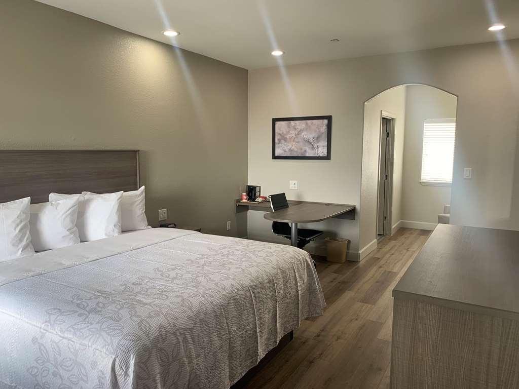 Red Roof Inn Plus + Galveston - Beachfront Quarto foto