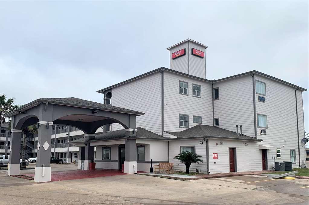 Red Roof Inn Plus + Galveston - Beachfront Exterior foto